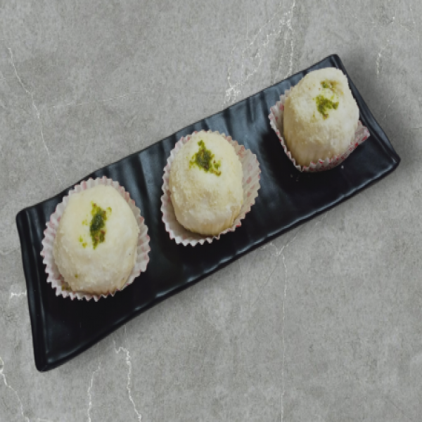 Malai Rasogolla (2 Pcs)