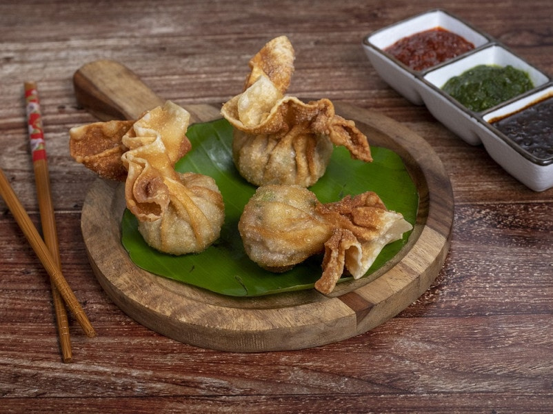 Spicy Satay Exotic Veg Fried Wonton [6 Pieces]