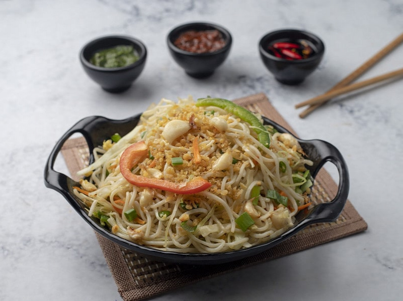 Veg Chilli Garlic Noodles