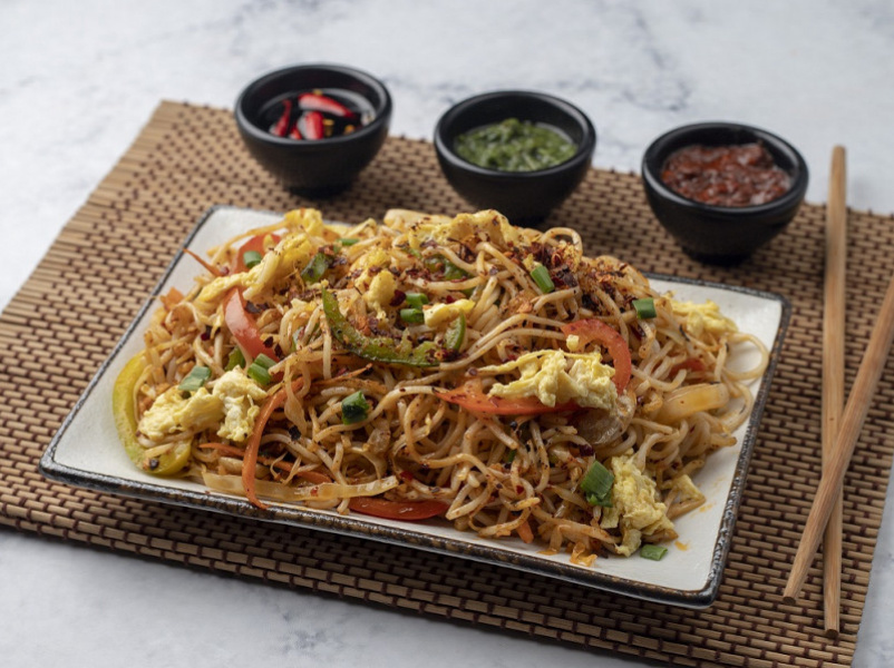 Egg Schezwan Noodles