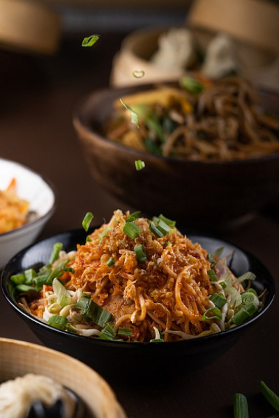 Mix [Egg, Chicken & Prawn] Chilli Garlic Noodles