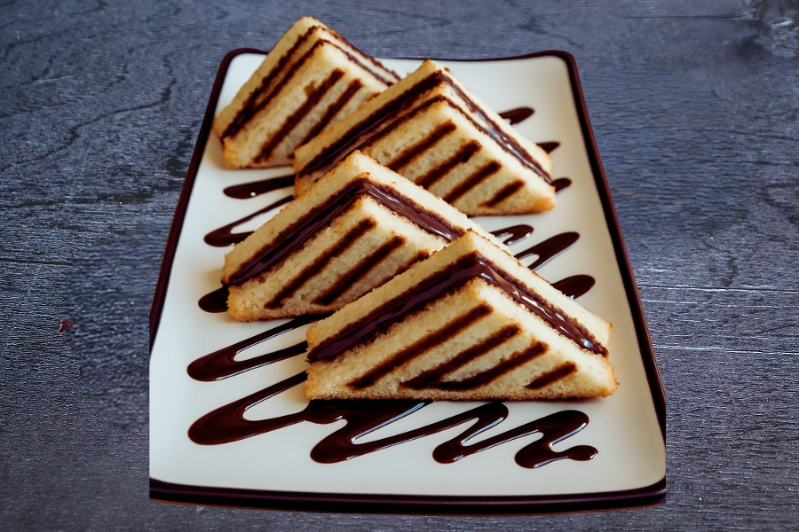 Chocolate Almond Grilled Sandwich