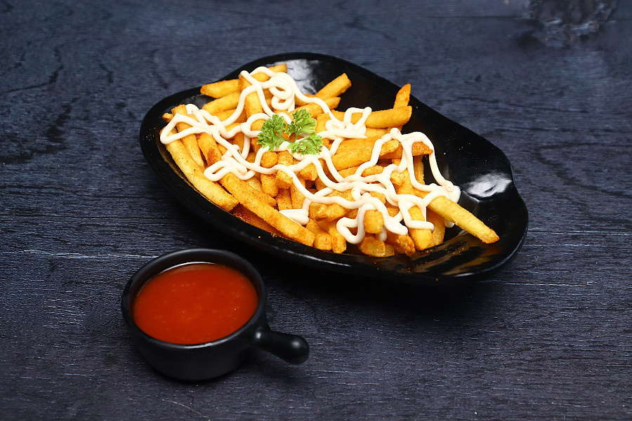 Creamy Cheesy Fries