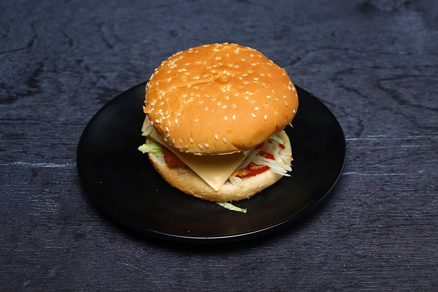 Spicy Paneer Burger
